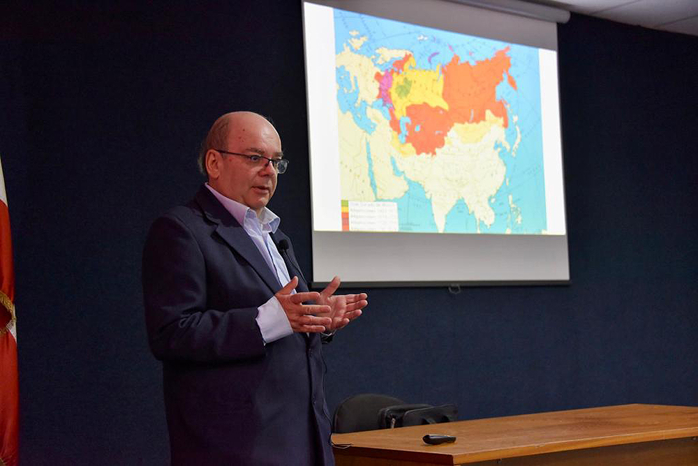 Conferencia del Profesor Daniel Torena<br>ENTENDIENDO EL CONFLICTO ENTRE LA FEDERACIÓN RUSA Y UCRANIA