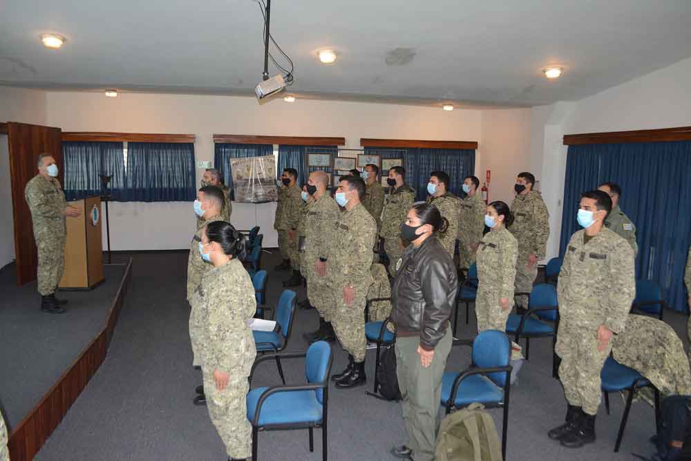 Ceremonia de Inicio del Curso de Oficial de Mantenimiento